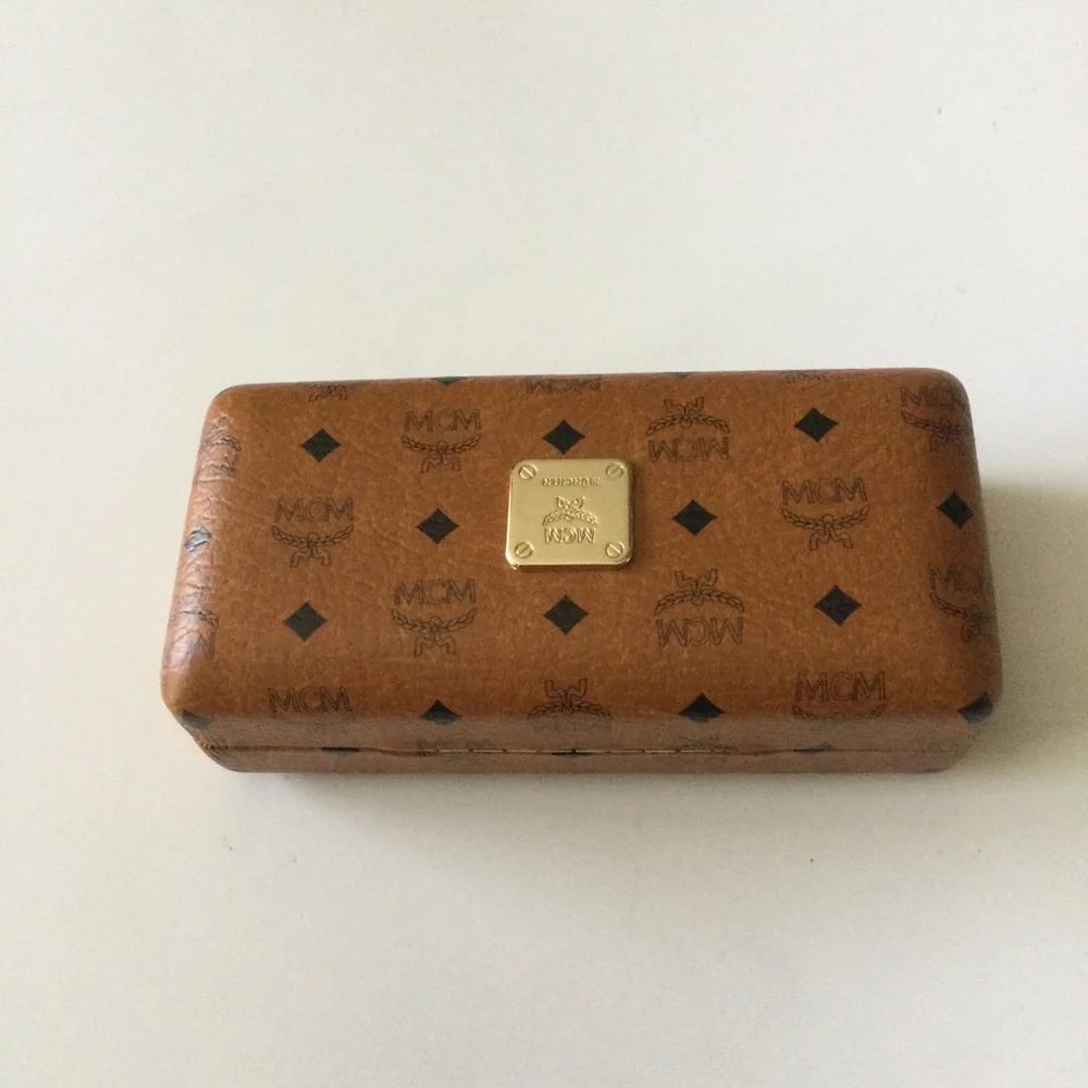 MCM LOGO SUNGLASSES CASE WITH CLEANING CLOTH